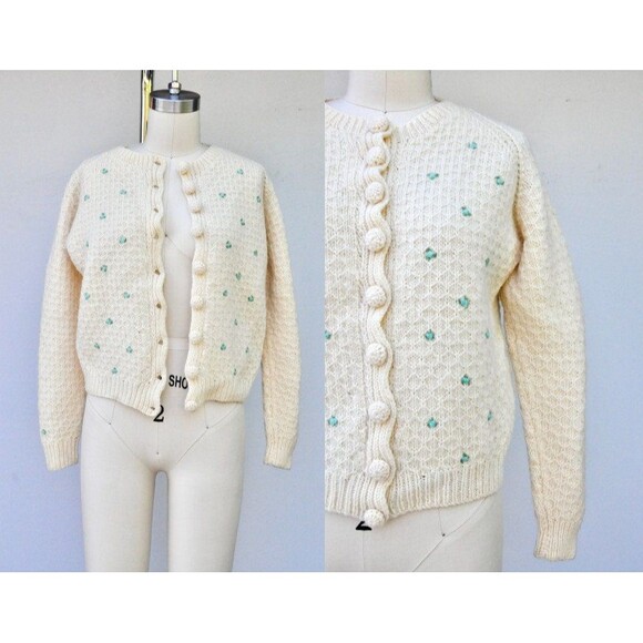 50s WOOL Floral Embroidered Cardigan GORGEOUs Little Bue Flowers Chunky XS - S - Picture 1 of 10